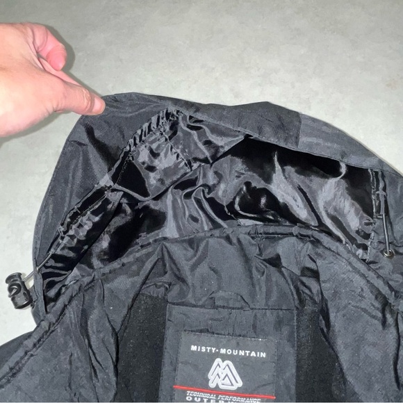 Misty Mountain Winter Jacket. XL. Black. - Picture 4 of 7